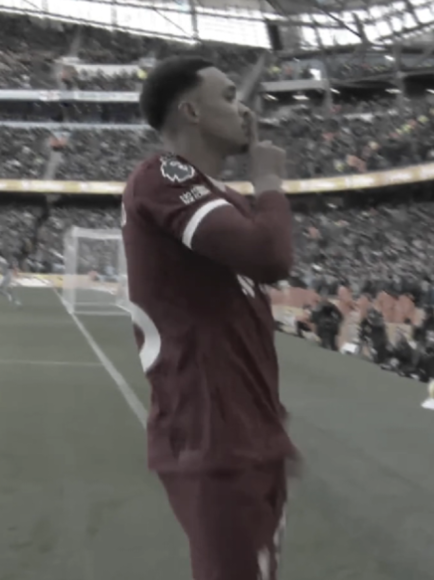نسيت مين انا ؟  #liverpool #PremierLeague 