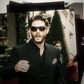 ignore the fact hes not in the center…  rm ilusival ac b4teman.mp3 #jensenackles #supernaturaledit #theboys #fyp #foryou 