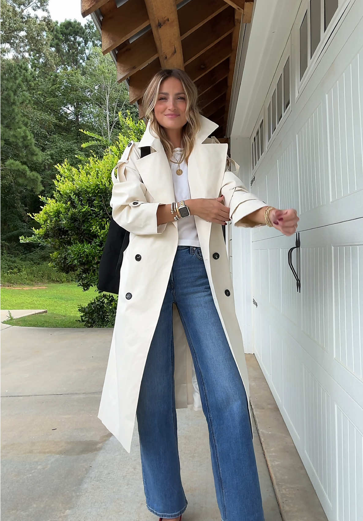 If you dig oversized like I do, get this trench!! #outfit #trenchcoat #outfitideas 