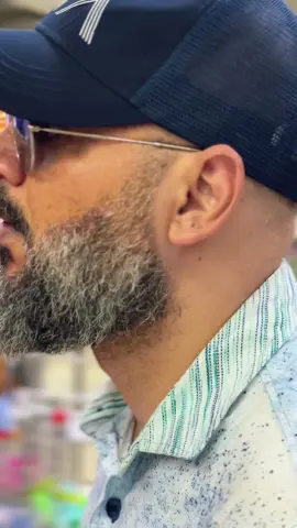 #HH voilà pourquoi il faut choisir d’aller à ChicShop.ci ! Regardez vous même ! Même avec krika un papa ou une maman peuvent donner le sourire à leur enfant ! N’oublie pas de partager car je choisirai 5 personnes qui repartiront avec un kit pour leur enfant chacun #chicshopclamagie