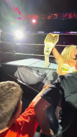 Tiffany Stratton Entrance WWE Manchester #WWE #wwemanchester #niajax #tiffanystratton #jadecargill 