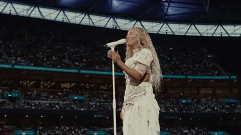 Beyond grateful to be opening for @coldplay at the iconic Wembley Stadium 🤍🪽