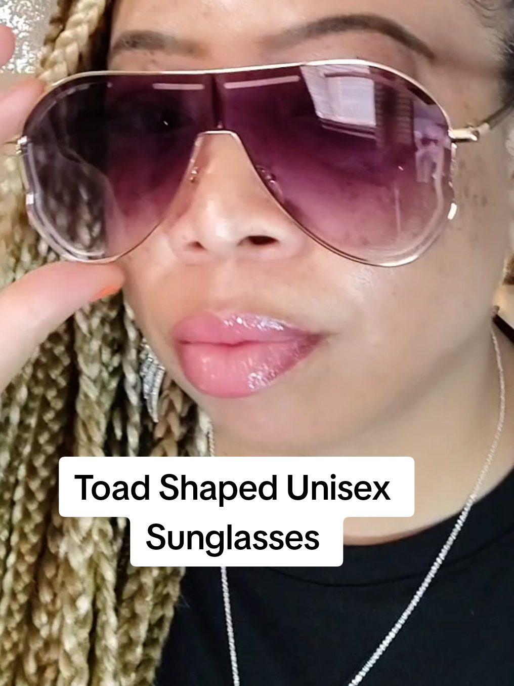 Trendy toad shape sunglasses. Unisex tinted sunglasses. Unisex sunglasses. Sunglasses. #toadshapedsunglasses #sunglasses #stylishsunglasses #trendingsunglasses #casualsunglasses 