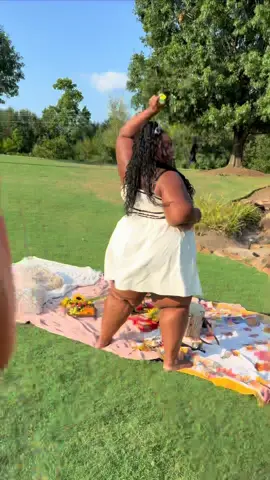 Because me and my girls love a picnic moment. #fyp #trending #friendship #picnic @Ashley | PlusSize Style & Life @La'Risa Rodney | Size12Shoe 🔌 