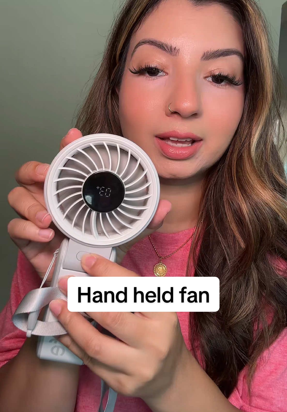 #handheldfan #fan #portablefan #tiktokshopcreatorpicks #tiktokshoplabordaysale 