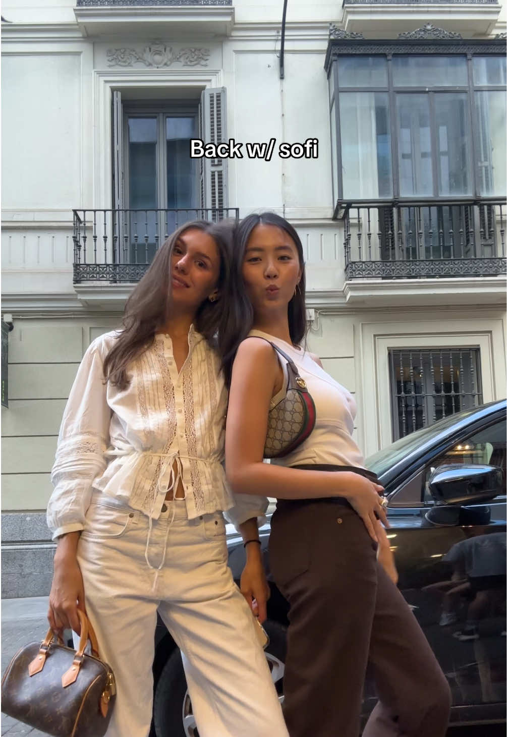 our daily coffee walks are backk @sofia vitola  #madrid #paratiiiiiiiiiiiiiiiiiiiiiiiiiiiiiii 