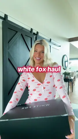 loveeee💋✨🙈 @White Fox Boutique use my code MARYSERGITIKTOK to save #whitefox #haul #whitefoxpartner 