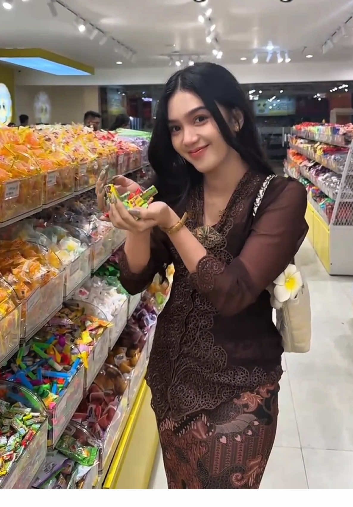 jajanan baru di @SNACKITA,     tinggal cari cwknya☺️                    ##SNACKITASUHAT##SNACKITA#k#kulinermalangk#kulinertiktok            #x#xybca
