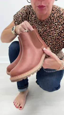 Get your true to size fit. If you’re half size size up these are an awesome pair. We have other colors in our TikTok shop. #comfort #falldealsforyou #boots #tiktoklabordaysale  