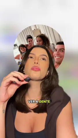 Homem de verdade não te ama só no privado, pra ele é uma honra te ter ao lado. 