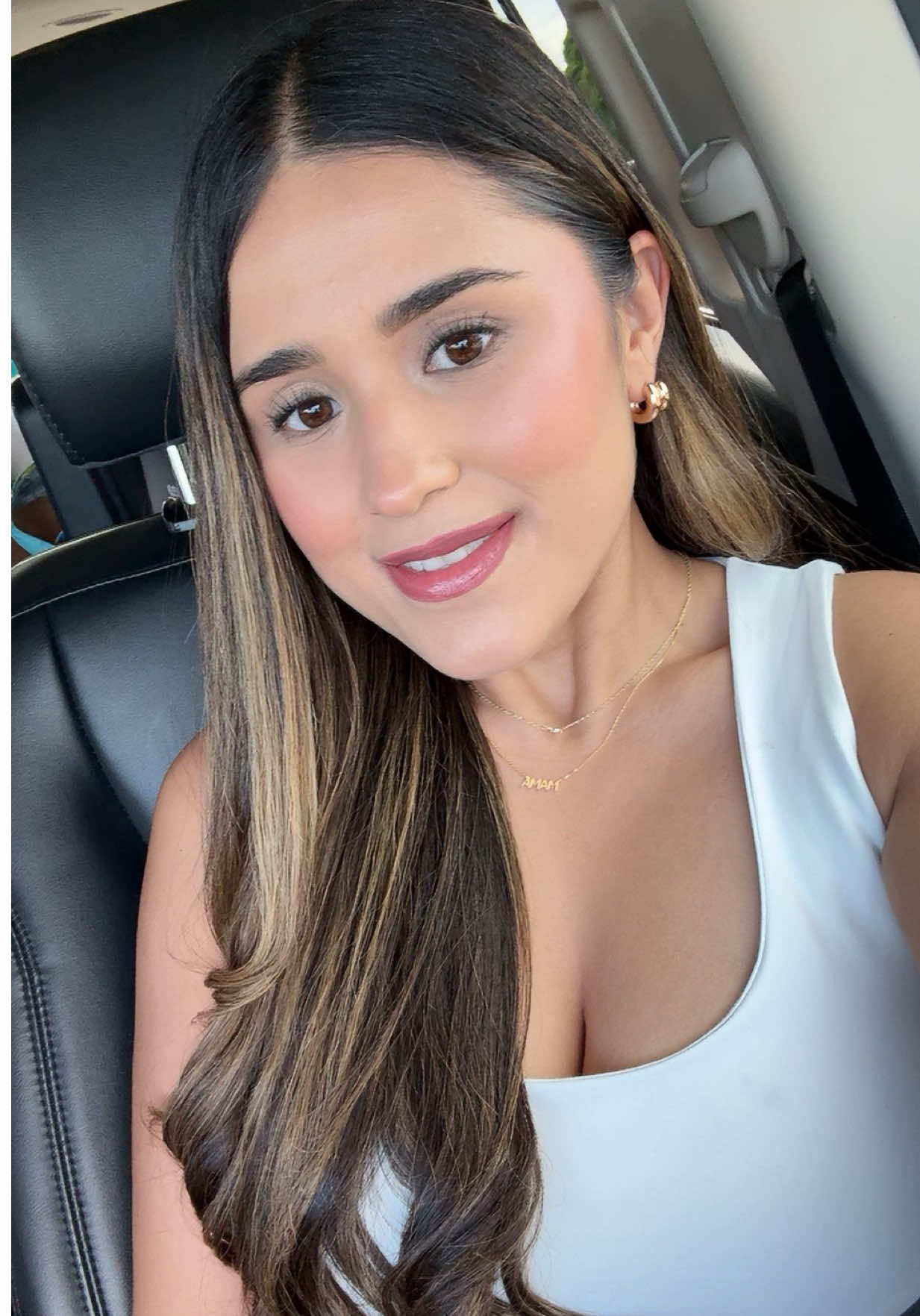 I have been loving this @Maybelline NY skin tint 🤩 #skintint #maquillateconmigo #lightmakeup #makeuptok @realtechniques @maccosmetics @loréal paris usa @Rare Beauty @Patrick Ta Beauty @Huda Beauty @Hourglass Cosmetics @Summer Fridays @sephora @Charlotte Tilbury @Estée Lauder 