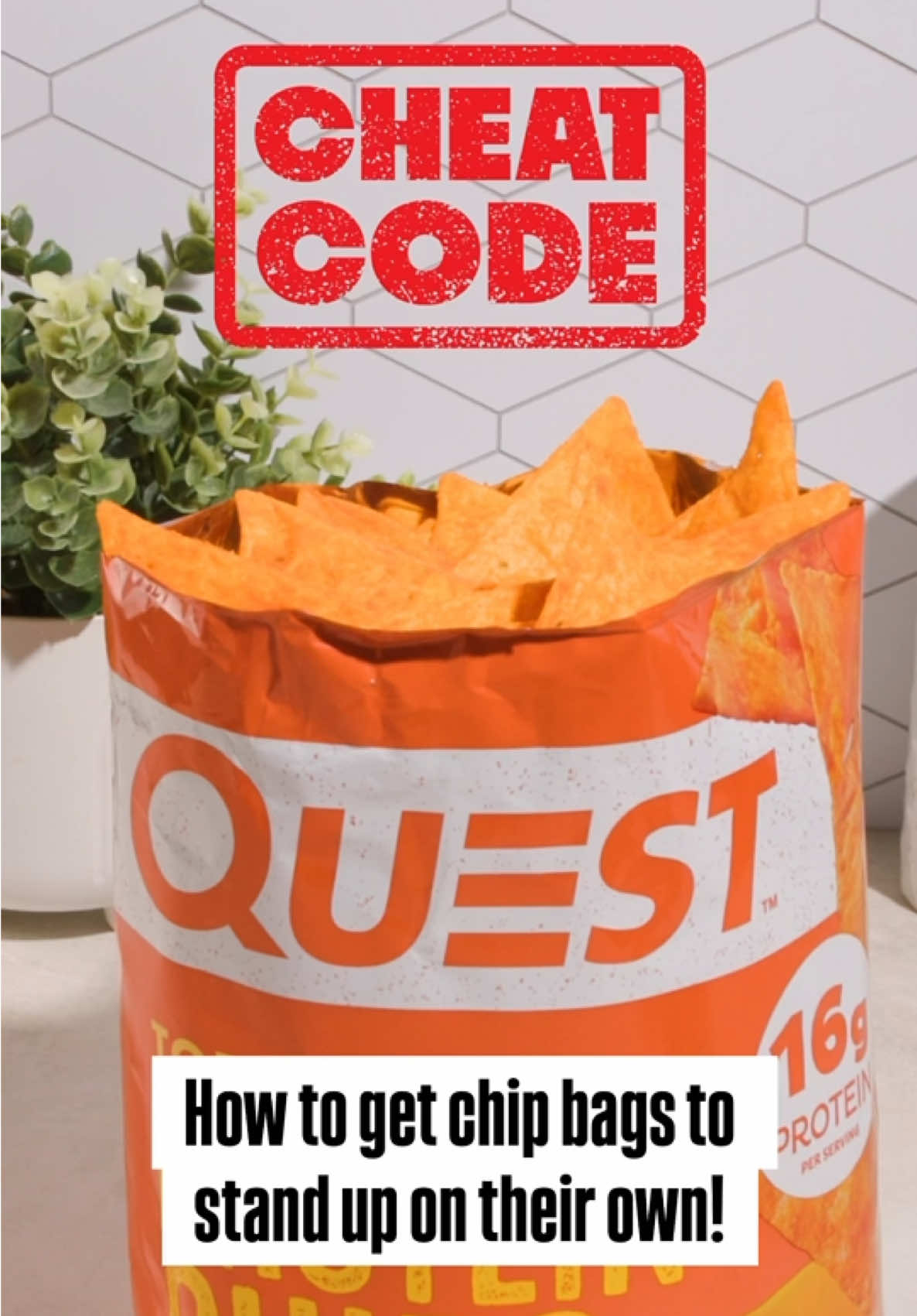 Why didn’t we learn this sooner?! 🤯 A quick fold = chip bags that never fall over 🙌 Perfect for family nights, watch parties, or just snack time. SAVE this post so you can try it later! #foodhacks #LifeHack #lifehacks 