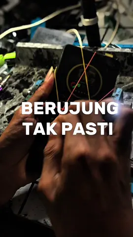 🥲jangan terlalu lama kasbon yaa... #hyden2105 #foryoupage #servishp #sadvibes #teknisihp 
