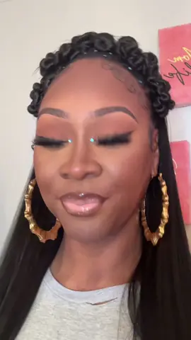 GRWM to go see Kash Doll #mua #makeuptutorial #dolledup #kashdoll #thebiggest 