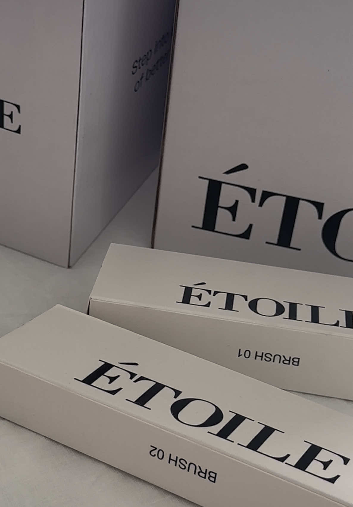 @ETOILE US unboxing! ty for the most beautiful makeup bags & brushes #etoile #makeupbag #makeupbrushes 