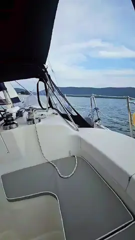 #summerbreeze #sailing #sailinglife #adventure #lakelife 