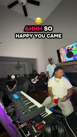 So happy you came.. 🙂‍↕️🔥 @HavierDaivon @Roe Xander @OGTha3 #seventwlve #havierdaivon #roexander #ogtha3  —cc: @DreDaTopic @YnhPrimetime 🙂‍↕️