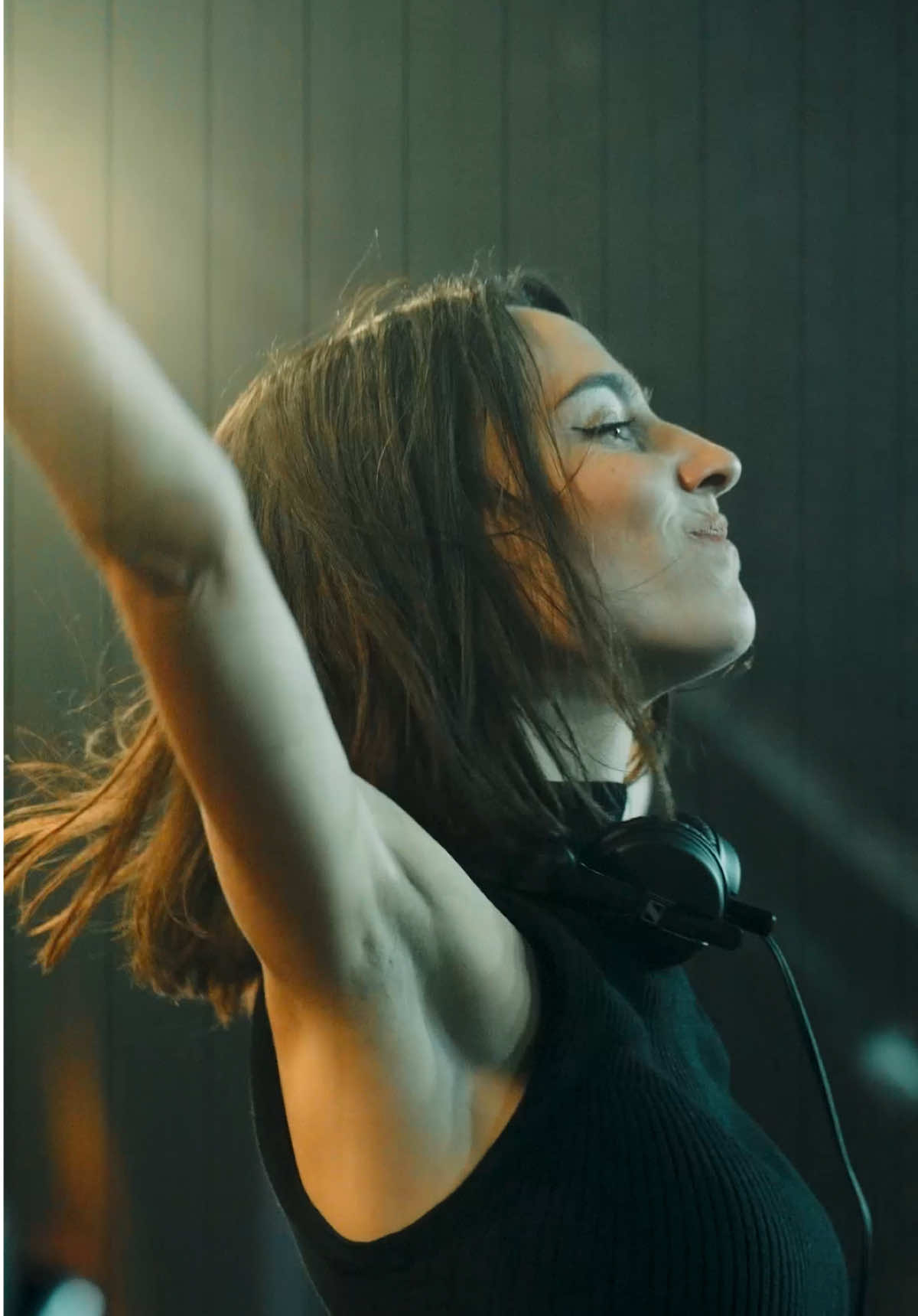 Techno royalty on the decks, @amelie lens #electronicmusic #tomorrowland #festival 