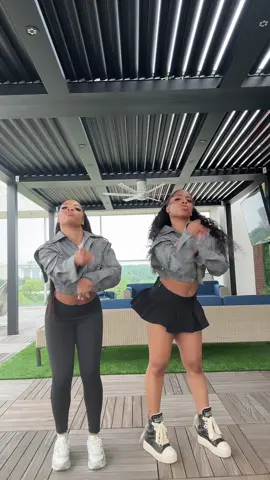 This Gap commercial dance break is stuck in our heads 🥰 #gapcommercial #gap #kateye #milkshake #kelis 