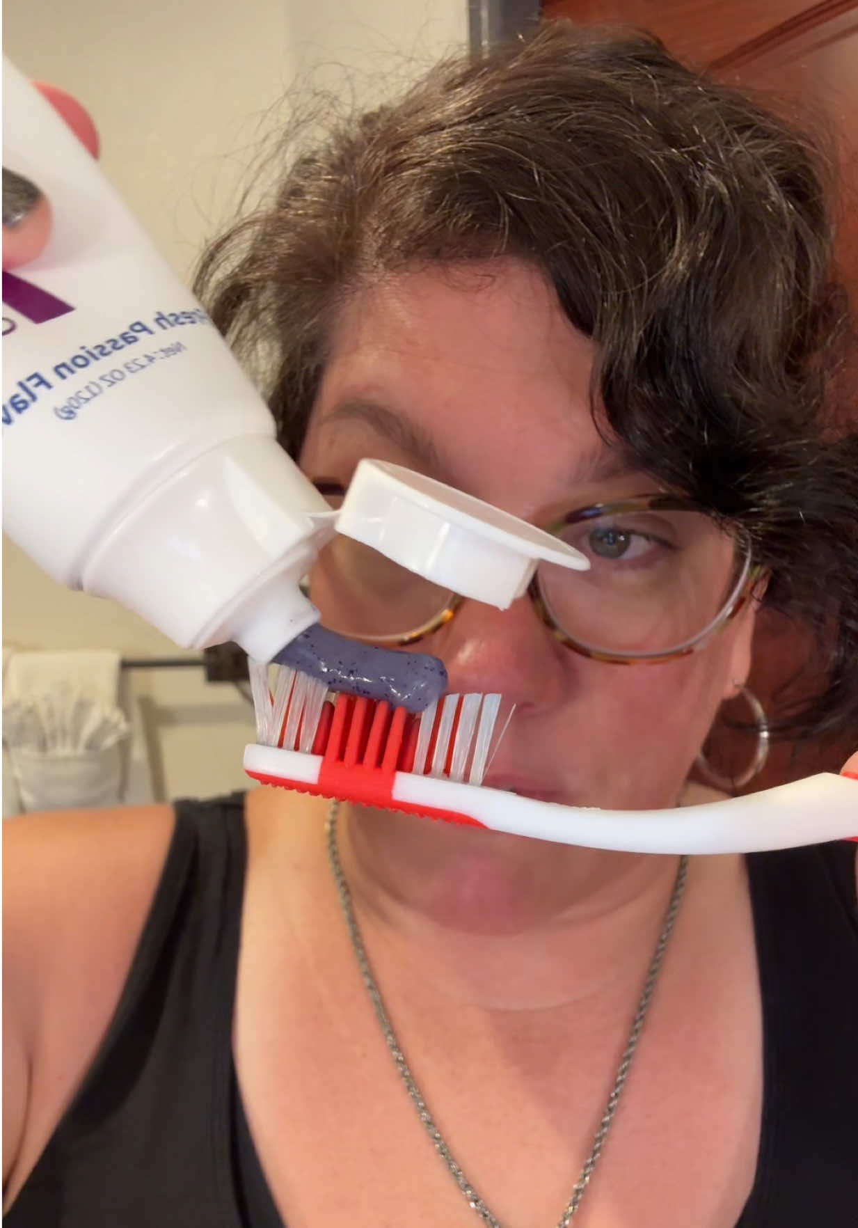 This is the best toothpaste I’ve ever used in my life. My mouth feels like it went through a car wash and I love how fresh it smells. It’s never felt cleaner. #toothpaste #teeth #teethwhitening 
