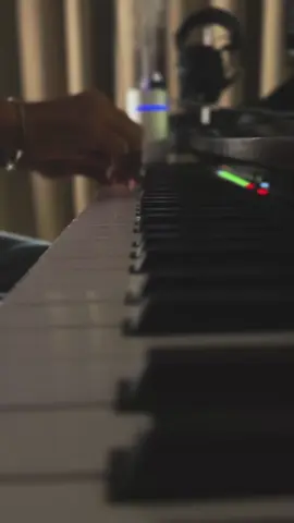 طول عمرنا عايشين روح واحدة 💔 Teadar Tetkalem | تقدر تتكلم - Amr Diab | عمرو دياب (Piano Cover) #بيانو  #موسيقي  #عمرودياب  #amrdiab  #piano  #عمرو_دياب  #fyp  #amr_diab  #viral  #cover 
