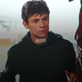 vai machucar o coração do coitado de novo 🥴 // assist4: Minha Vida Com a Família Waltar completa no l1nk da m1nh4 b1o. #fy #minhavidacomafamiliawalter #mylifewiththewalterboys #netflixbrasil #edit 