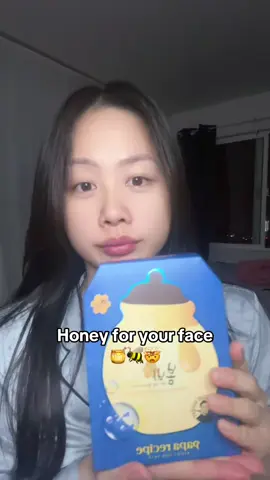 Also my face is huge so these fit perfectly 🤪 @Paparecipe_global @파파레서피 #paparecipe #pprc #masks #koreanskincare #kbeauty 