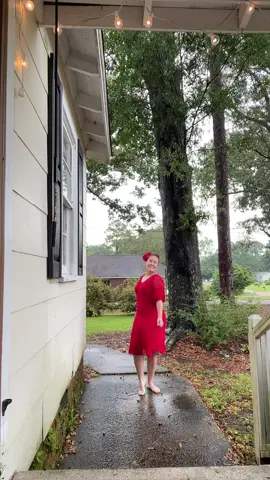 Autumn is in the atmosphere, and I’m already starting to officially decorate for my most favorite season!!! God’s creation was beckoning for me to dance a little pre Fall-time dance!!!!!  ❤️🥰🍁🥰❤️