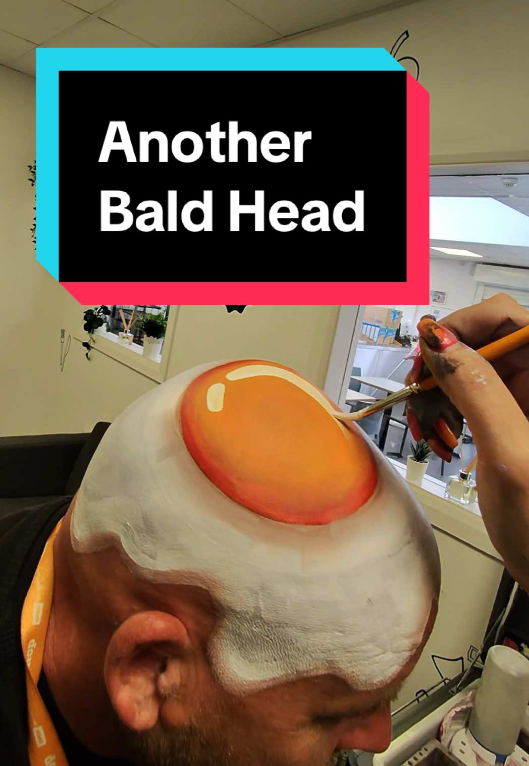 I just can’t resist a bald headed man! They are irresistible to me and my face paints! #egghead #bald #egg #facepaint #facepainting 