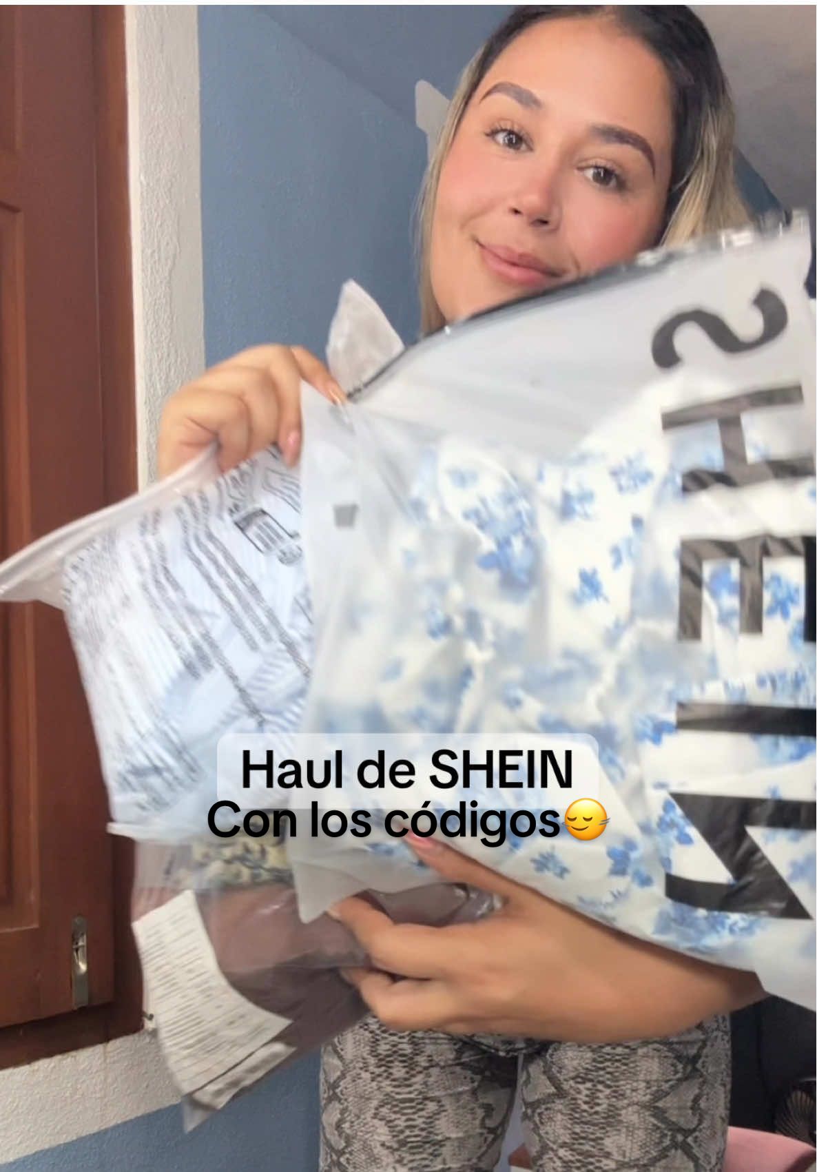 En resumen, todo me encantó🥰  Un buena descripción & con sus códigos para que los busquen🫶🏼 @SHEIN  #parati #unboxinghaul #shein #foryou #outfit 