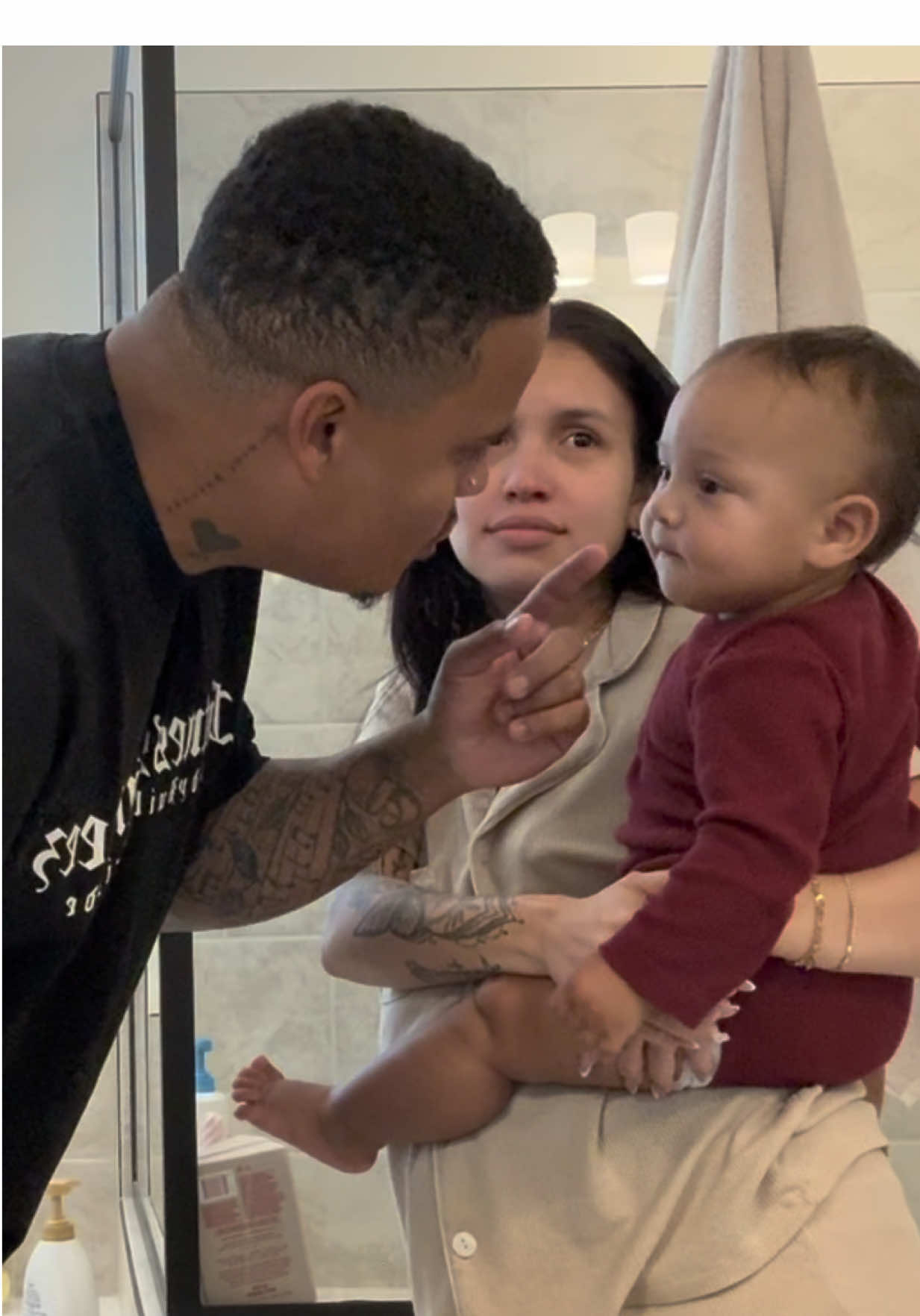 He did not have my back 🤦🏽‍♂️😂😂 @Zaza @Sachi 🌸 #zaza #larobenz #lilversachi #funny 