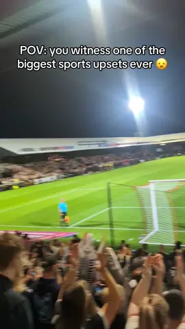 Grimsby Town upsets Man U 😦 @pardonmytake (via:@jimm🐊🏴󠁧󠁢󠁥󠁮󠁧󠁿)