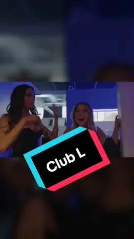 S*X* ORAL EN CAVALE SAISON 1 au Club L version CENSURÉ. 🤫 Le SEUL épisode de notre série qui sera disponible sur YouTube! On se rend dans ce lieu mythique et on se prête au jeu du club libertin. Le reste de la saison est dispo sur notre plateforme VIP  @joaniegrenier69 @Lysandre Nadeau #podcastquebec #podcastqc #humour #qc #qc 