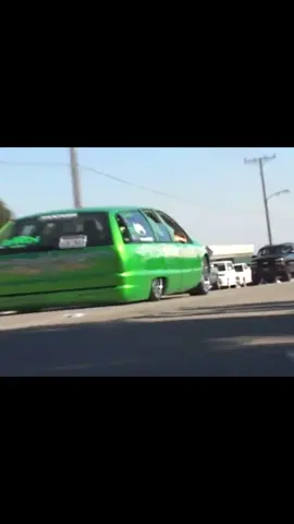 The homie boki just found this clip with the XB in it, from Ludikrs show back in 07. Had the headrests with TVs still in it too 🫣
