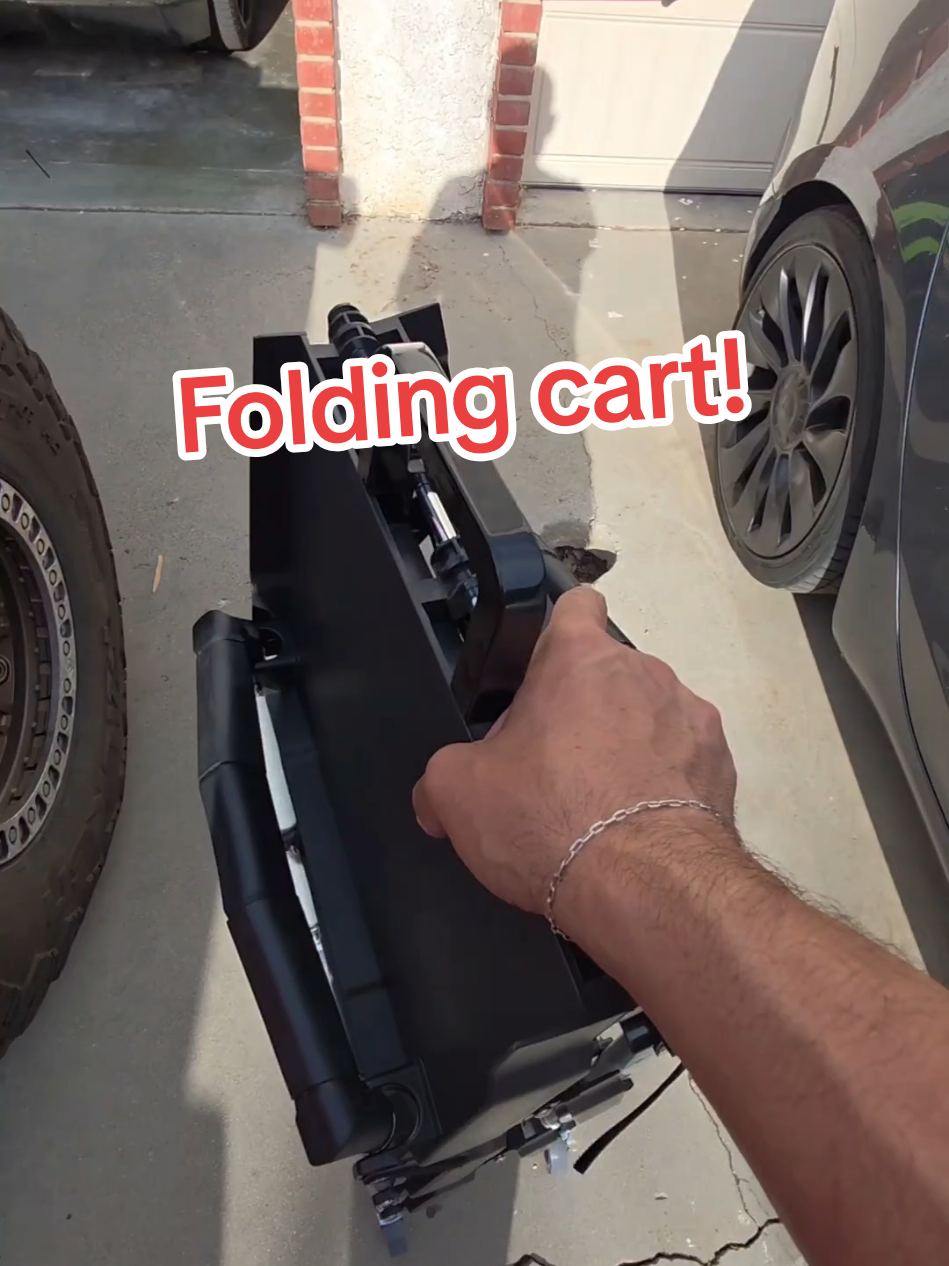 This tool cart from @Vevor Tools is great #toolcart #cart #mechanic #foldingcart #tiktokshoplabordaysale 