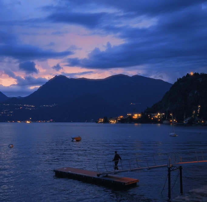 evenings in lake como #cinematic #bluehour #travel #filmmaking #italy 