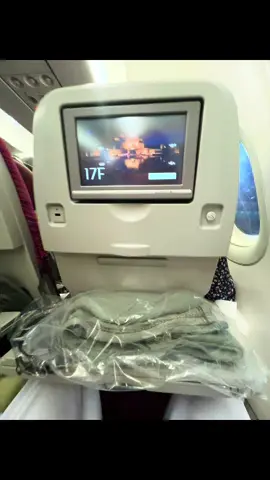 Peshawar to doha A lage night flight with alot of pain and memories 🖤🌚 #sayiyara #Pia #sayyara #Qatar #qatarairways 