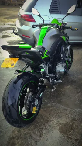 #tiktokdz🇩🇿 #constantine25 #motodz🇩🇿😍 #moto #kawasaki 