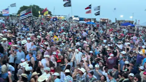 Forgot to post Creager’s beer shower at LJT 2025. I’ve worked this festival for almost 20 years now and this moment never gets old. #texas #larryjoetaylorfest #rogercreager #stephenville 
