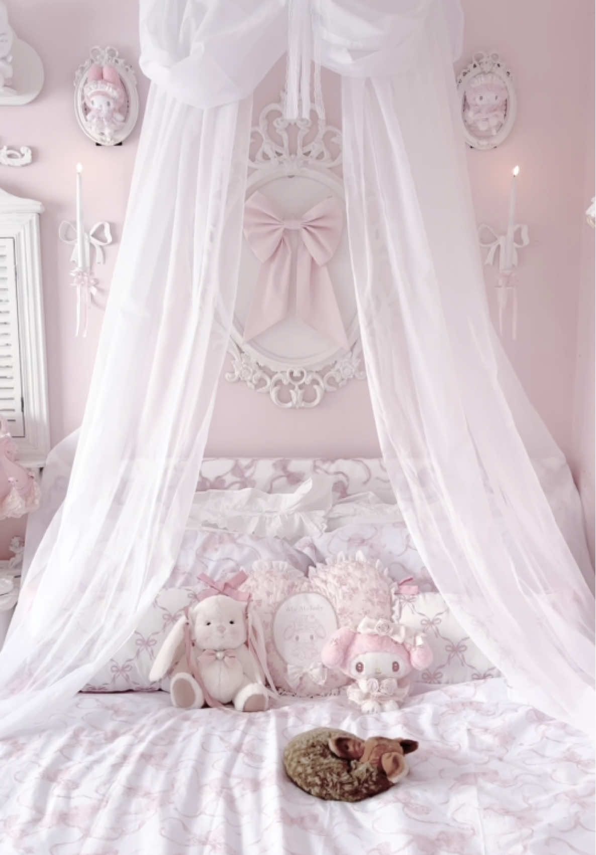 i love my room sm ♡ྀི 𐙚⋆°｡⋆ ❀ ₊˚⊹ᰔ  #dollette #coquette #whitesetup #princess ##RoomTour