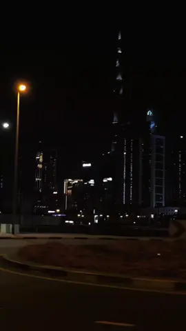#creatorsearchinsights #dubai🇦🇪 #foryoupage❤️❤️ #viraltik💯💔🥀😔t #businesbaydubai💖👌⚘️💞😎 