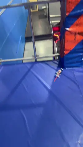 Ninja Warrior ahh but ima go get free XP on the air court 😈 #fyp #skyzone