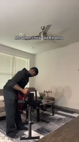 #rihanna #LIVEIncentiveProgram #GenuineInteractionMatters #PaidPartnership 