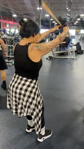 Clock that !! 👌👌 #fyp# #tattedwomen# #workout# #GymLife# 