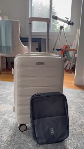 Who knew you could get a suitcase on TikTok shop 🤗🤗