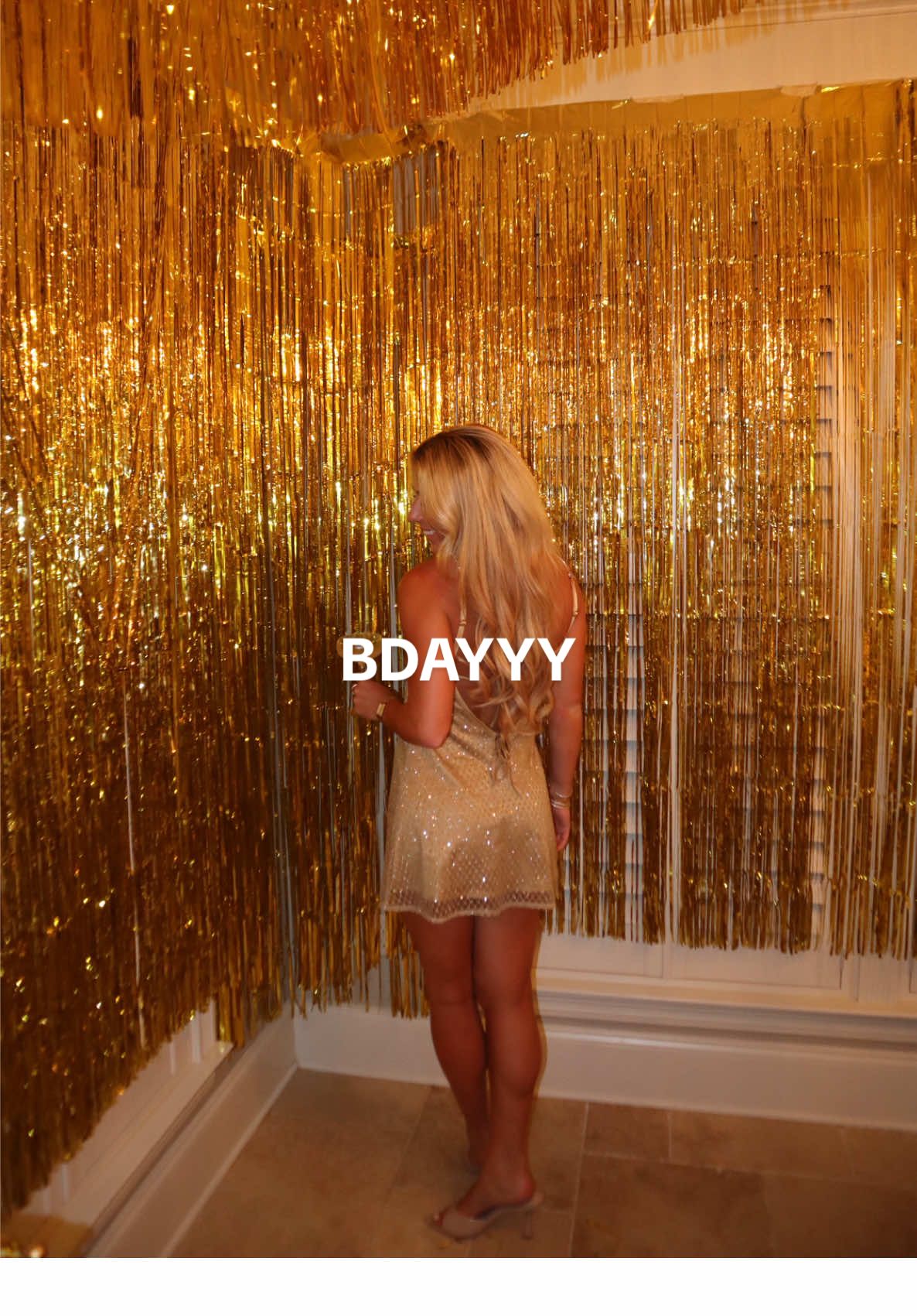 have a whole lot more drafts to post 😃😃 #birthday #OOTD #birthdaytiktoks #21stbirthday #sequindress 