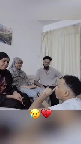 Inta Hooyadod dhimatay Allah unaxriisto inta  u Noolna allaha ha inoo dhafo 🤲 #GOLOLTV🦅 #viralvideo #loobage #shiikhaalnimo💉❤🇾🇪🇸🇴 #viewsproblem 