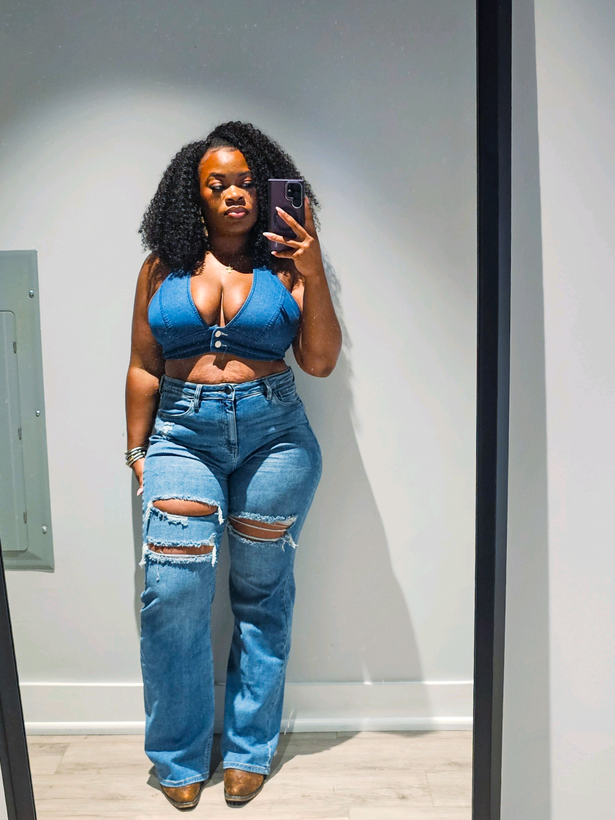 BACK IN STOCK!!! #FALL #DENIM #JEANS #highwasted #falloutfitinspo 