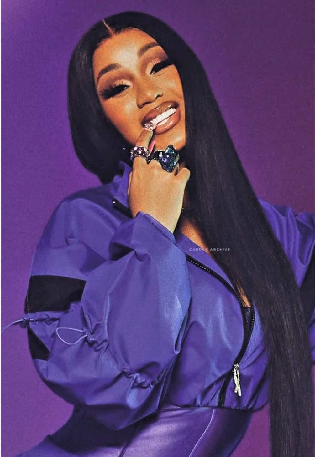 Cardi B a juicio por un arañazo de 24 millones #cardib #celebrity #money #trial #unitedstates 