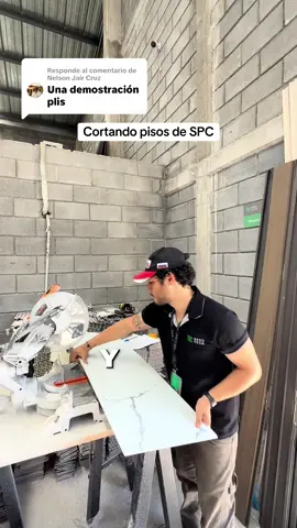 Respuesta a @Nelson Jair Cruz Nuestro Piso SPC Gran Formato es la combinación perfecta de durabilidad, belleza y fácil instalación. Su composición de piedra caliza pulverizada, PVC y aditivos lo hace altamente resistente. Su sistema de machihembrado permite una instalación rápida y sencilla, brindando un acabado estético impecable, ya que no deja juntas visibles. Es la opción ideal para remodelar o mejorar tus espacios en tiempo récord, aportando un toque moderno y elegante. #arquitectura #paratiiiiiiiiiiiiiiiiiiiiiiiiiiiiiii #casas #lambrin #DIY #pisos #marmol #mexico #arquitecturaydiseño #sarotech #casasmodernas 